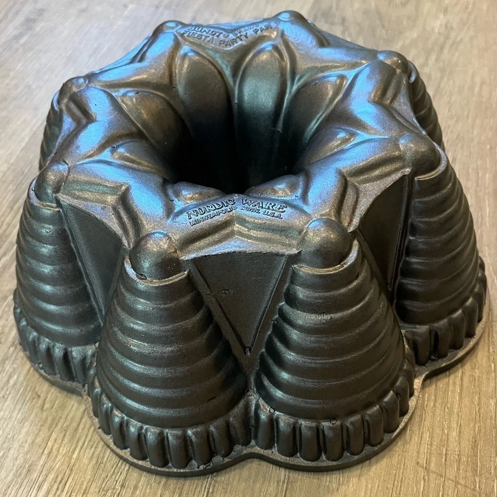 Nordic Ware Bundt Brand Fiesta Party Cake Pan Set of Two